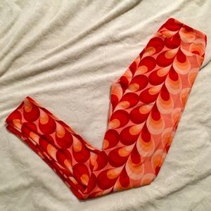 NWT lularoe OS valentines leggings